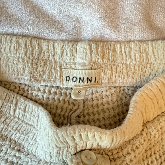 Cream Knit Button-Up Shorts - Picture 3 of 3